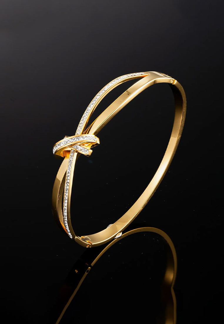 Belle Shimmering Knot Cubic Zirconia Bangle in Gold