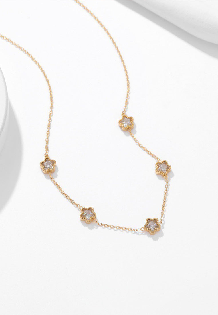 Aurora Star Cubic Zirconia Chain Necklace in Gold