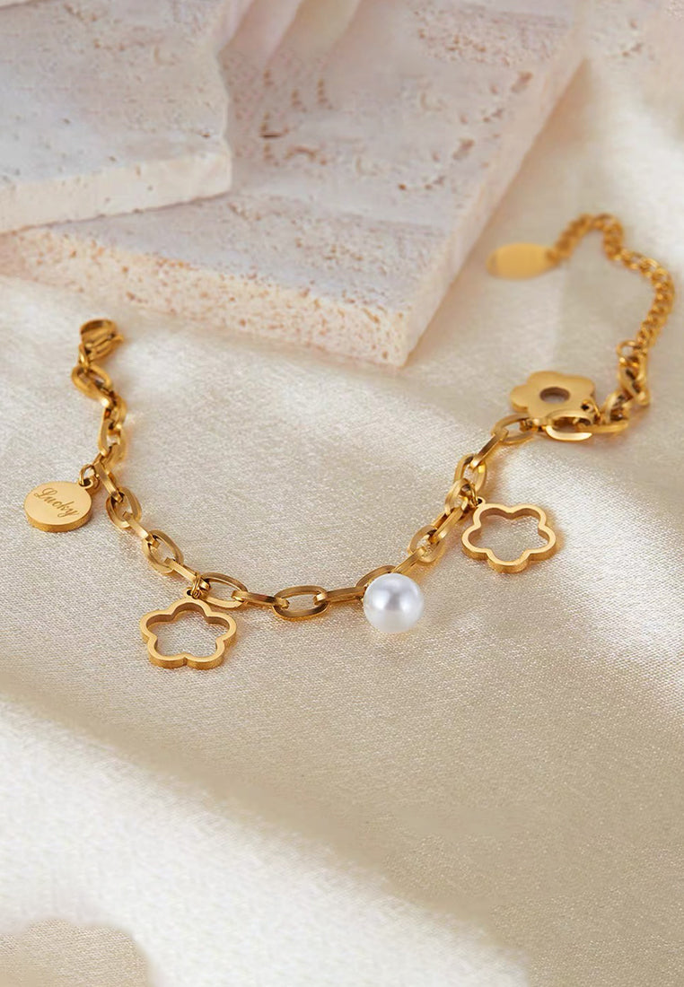 Rhea Flower and Pearl Charms Chain Bracelet in Gold