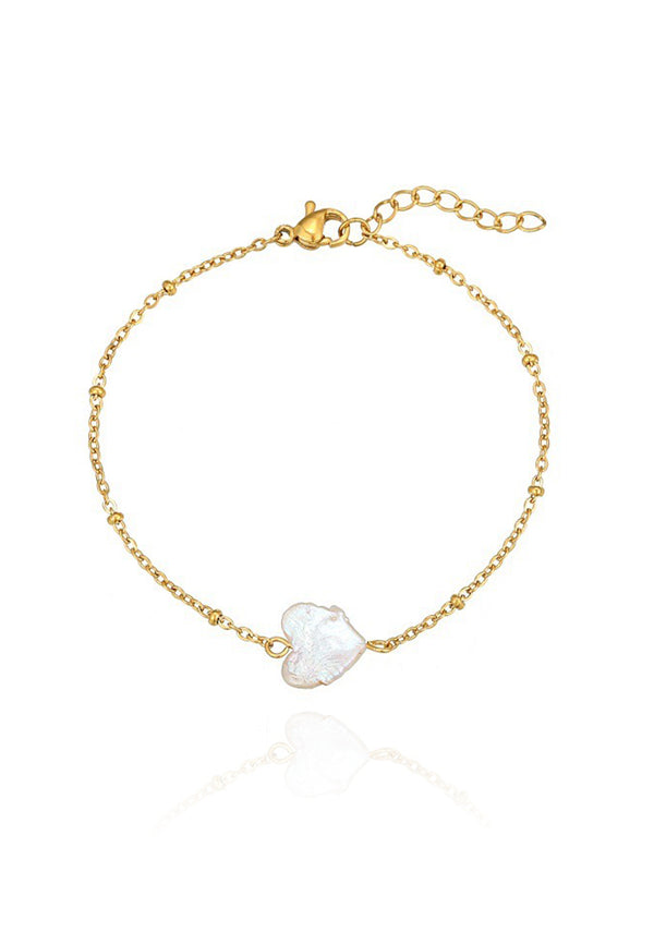 Lydia Love Shape Baroque Pearl Pendant Dotted Chain Link Bracelet in Gold